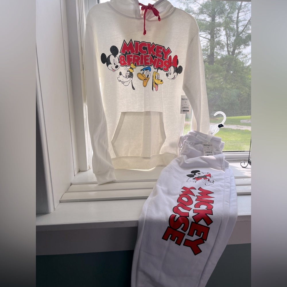Disney Mickey & Friends XS Sweat Set